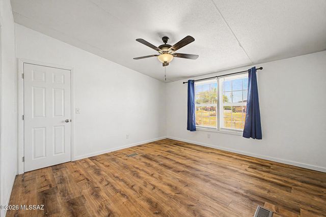 13875 E Collie Drive, Vail, AZ 85641