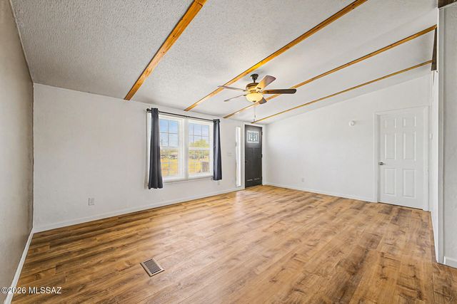 13875 E Collie Drive, Vail, AZ 85641
