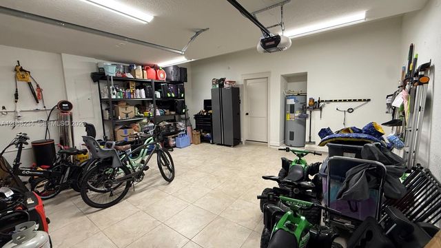 1820 SW 154th Avenue, Miami, FL 33185