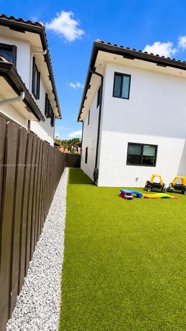 1820 SW 154th Avenue, Miami, FL 33185