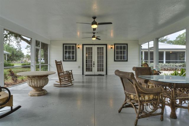 1270 Riverbend Drive, La Belle, FL 33935