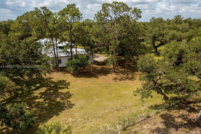 1270 Riverbend Drive, La Belle, FL 33935