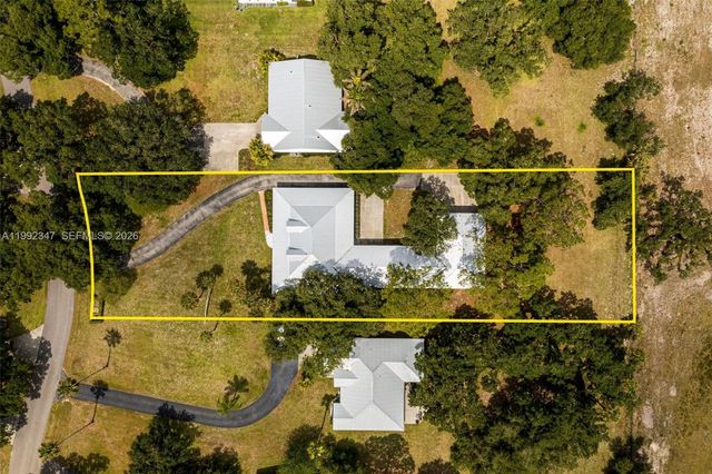 1270 Riverbend Drive, La Belle, FL 33935