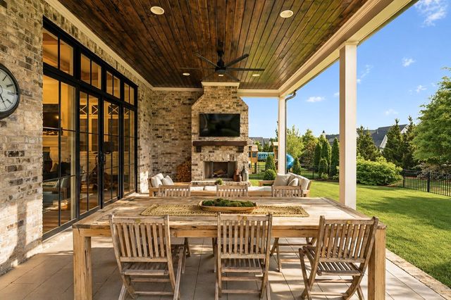 9213 Joiner Creek Rd, College Grove, TN 37046