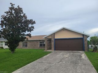 2617 SW 1st PL, Cape Coral, FL 33914