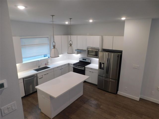 4223 Eli Street, Houston, TX 77007