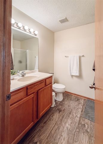 2711 NW Heritage Avenue, Ankeny, IA 50023