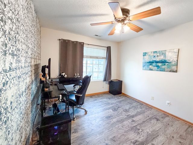 2711 NW Heritage Avenue, Ankeny, IA 50023