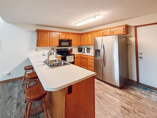 2711 NW Heritage Avenue, Ankeny, IA 50023