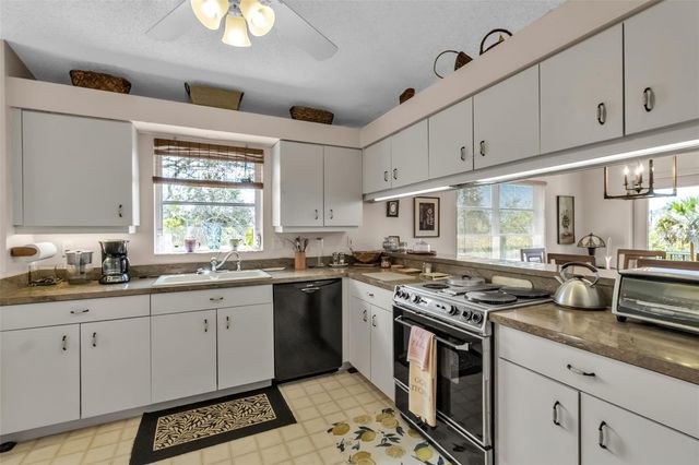 5000 LEMON BAY DRIVE, Venice, FL 34293