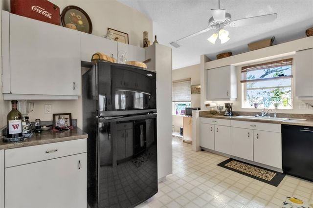 5000 LEMON BAY DRIVE, Venice, FL 34293