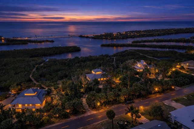 5000 LEMON BAY DRIVE, Venice, FL 34293