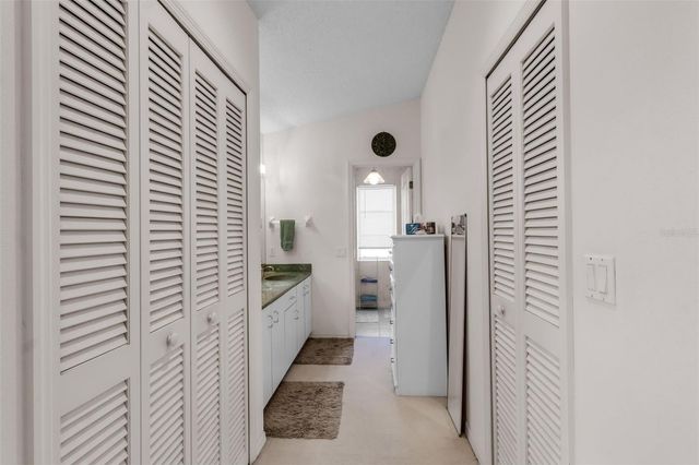 5000 LEMON BAY DRIVE, Venice, FL 34293