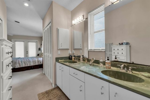 5000 LEMON BAY DRIVE, Venice, FL 34293