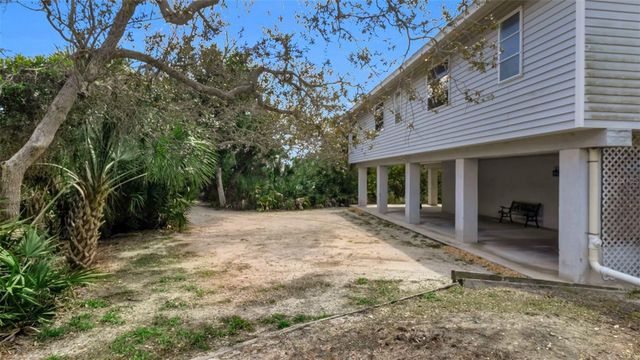 5000 LEMON BAY DRIVE, Venice, FL 34293