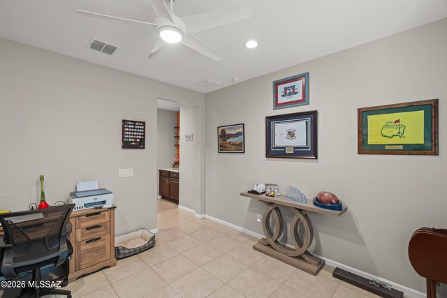 1350 E Claystone Drive, Green Valley, AZ 85614