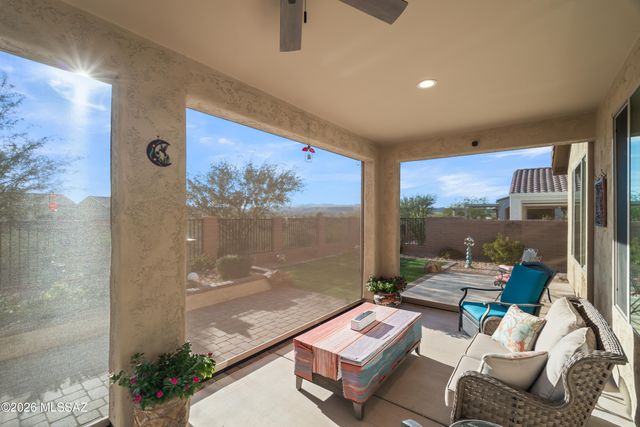 1350 E Claystone Drive, Green Valley, AZ 85614