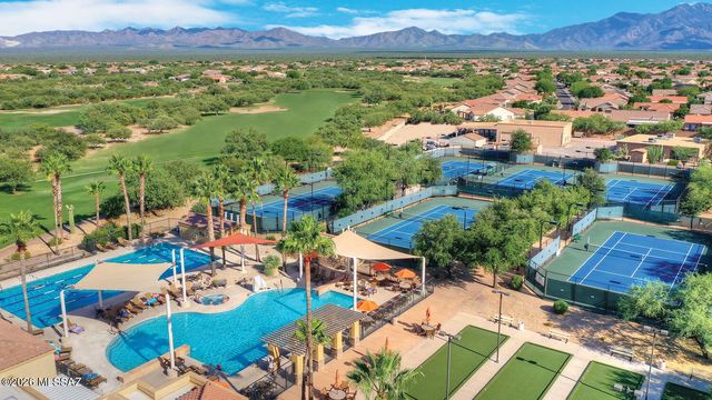 1350 E Claystone Drive, Green Valley, AZ 85614