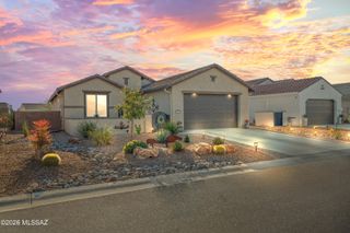 1350 E Claystone Drive, Green Valley, AZ 85614