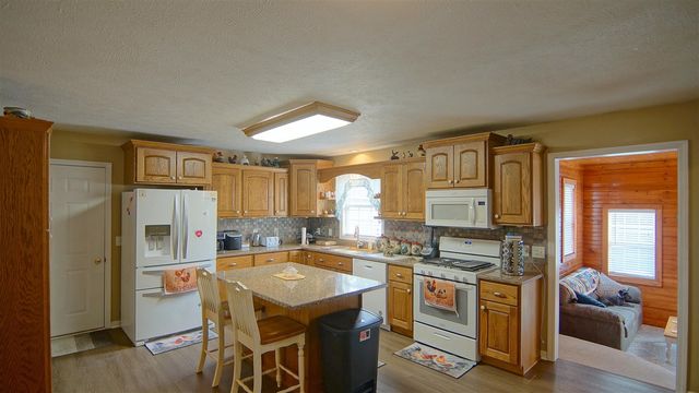 23803 Evan Street, Cassopolis, MI 49031
