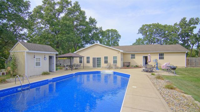 23803 Evan Street, Cassopolis, MI 49031