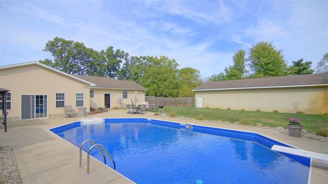 23803 Evan Street, Cassopolis, MI 49031