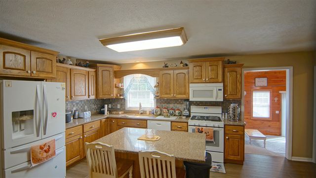 23803 Evan Street, Cassopolis, MI 49031