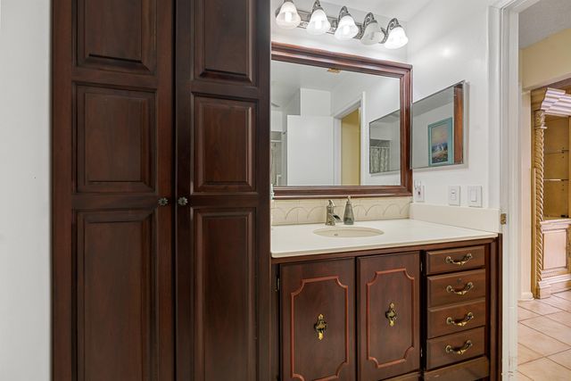 5871 Mirror Lakes Boulevard, Boynton Beach, FL 33472