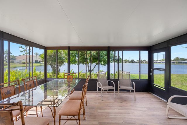 5871 Mirror Lakes Boulevard, Boynton Beach, FL 33472