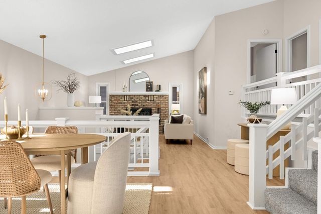 783 Berwood Avenue, Vadnais Heights, MN 55127