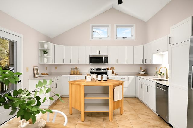 783 Berwood Avenue, Vadnais Heights, MN 55127