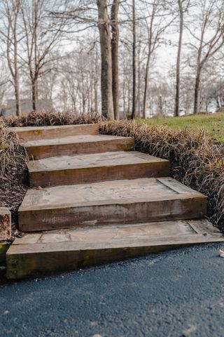 464 Lakeview Drive, Jamestown, KY 42629