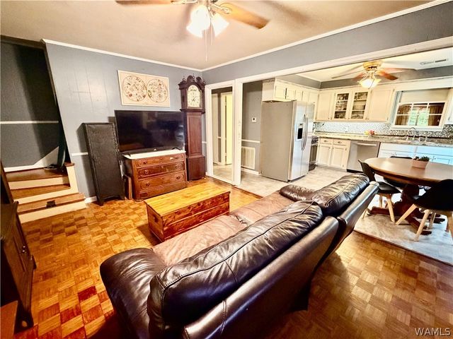 5719 17th E, Cottondale, AL 35453