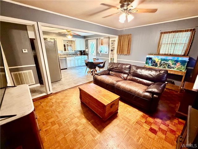 5719 17th E, Cottondale, AL 35453