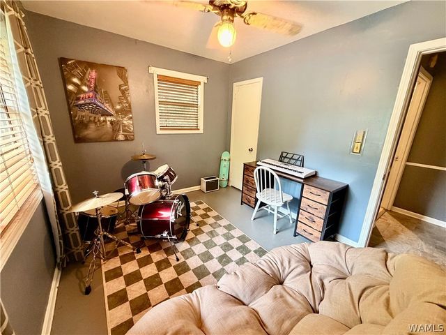 5719 17th E, Cottondale, AL 35453