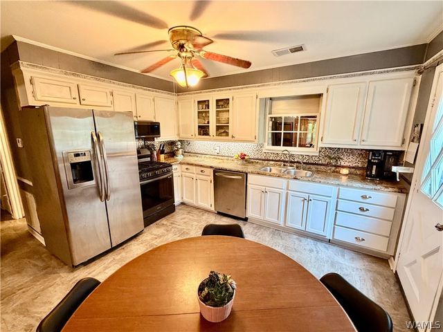 5719 17th E, Cottondale, AL 35453
