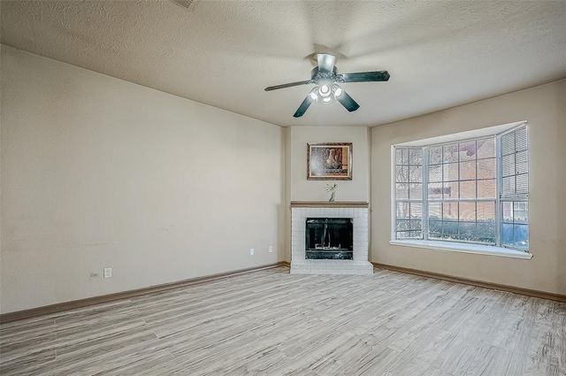 8310 Wild Rose St Street 16C, Houston, TX 77083