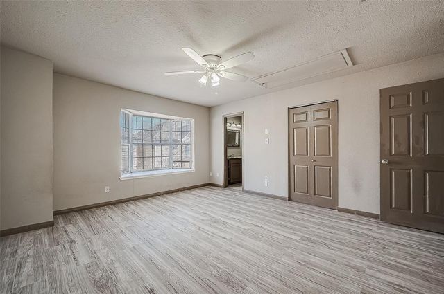 8310 Wild Rose St Street 16C, Houston, TX 77083