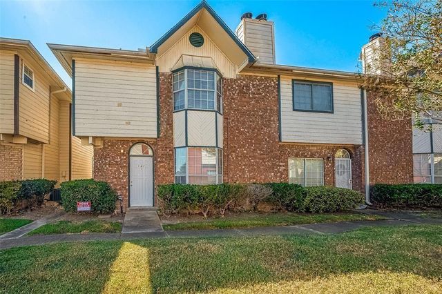 8310 Wild Rose St Street 16C, Houston, TX 77083