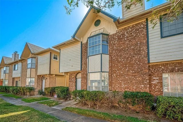 8310 Wild Rose St Street 16C, Houston, TX 77083