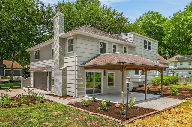 10505 Belinder Road, Leawood, KS 66206