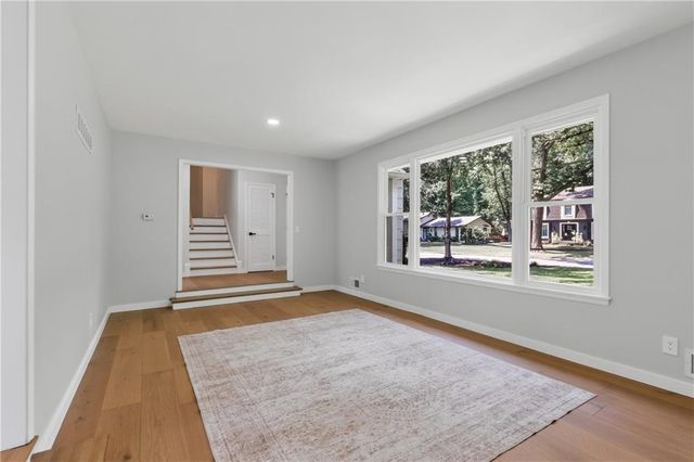 10505 Belinder Road, Leawood, KS 66206