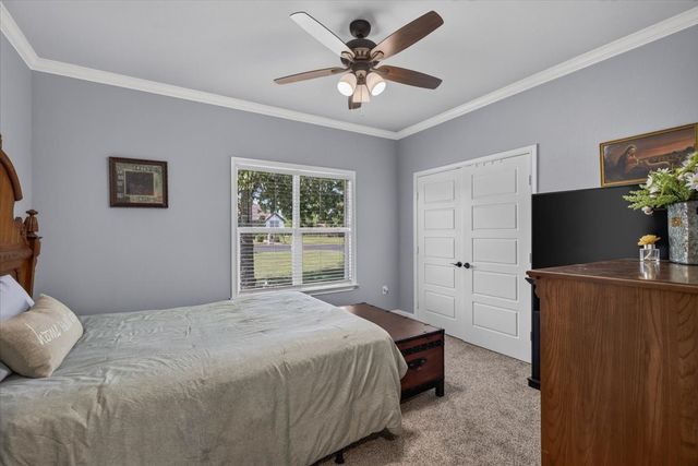 424 E Pennsylvania Avenue, Van, TX 75790