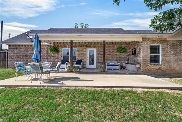 424 E Pennsylvania Avenue, Van, TX 75790