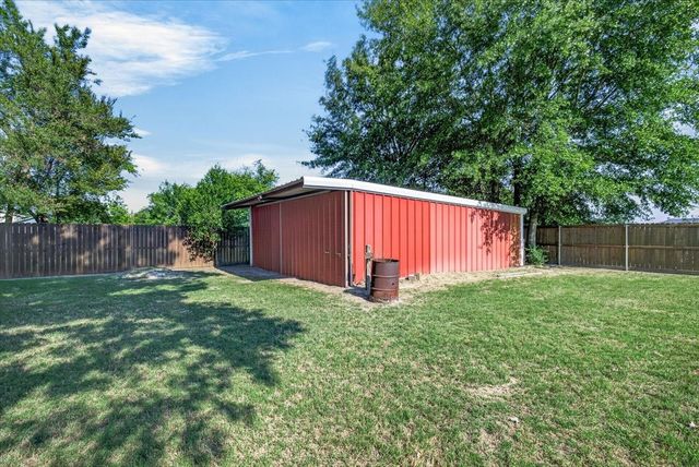 424 E Pennsylvania Avenue, Van, TX 75790