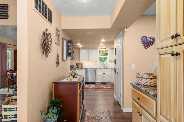 81 Lakeshore Drive, Kimberling City, MO 65686
