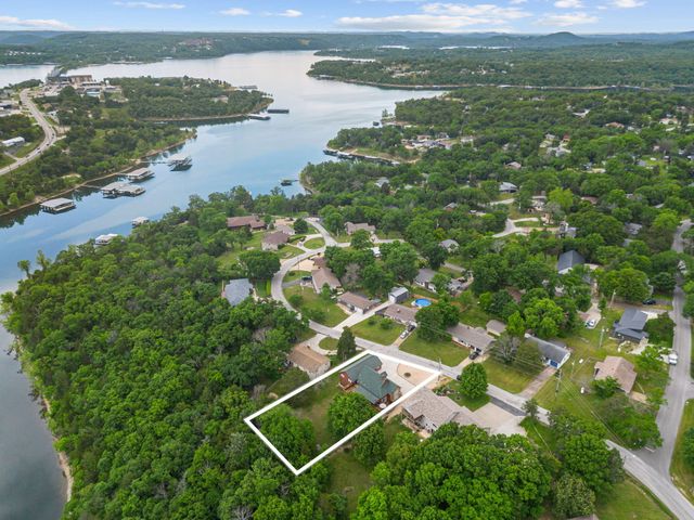 81 Lakeshore Drive, Kimberling City, MO 65686