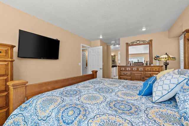 81 Lakeshore Drive, Kimberling City, MO 65686