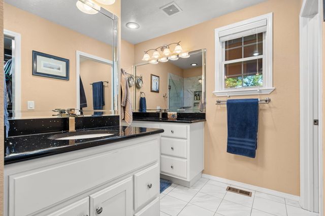 81 Lakeshore Drive, Kimberling City, MO 65686