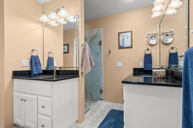 81 Lakeshore Drive, Kimberling City, MO 65686